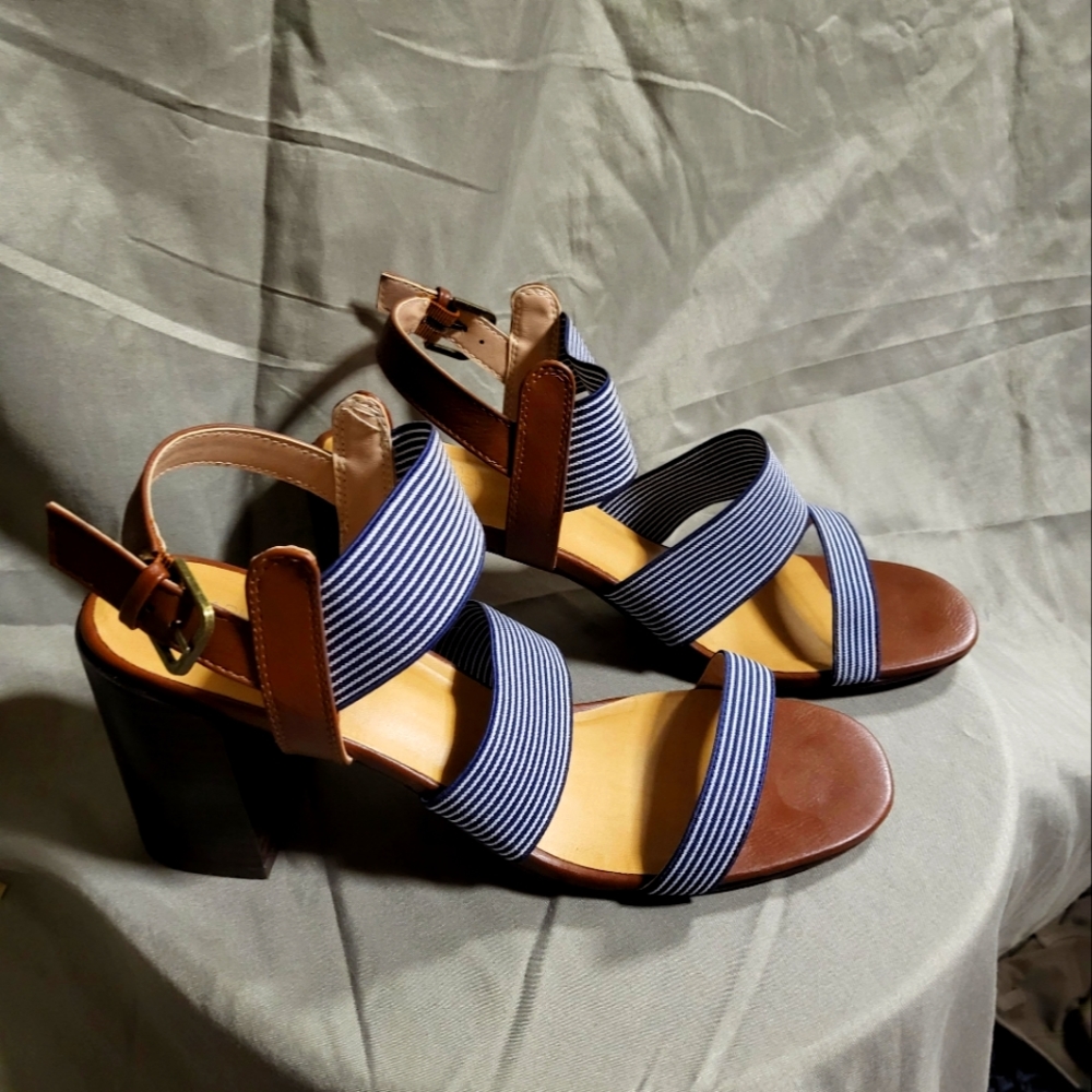 Market & Spruce size 10 Navy